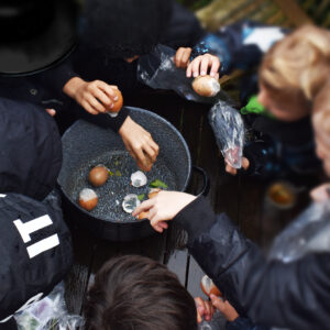 Underholdning til en drengefødselsdag.